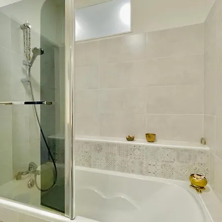 Charming Fully Equipped T2 #Ca Διαμέρισμα